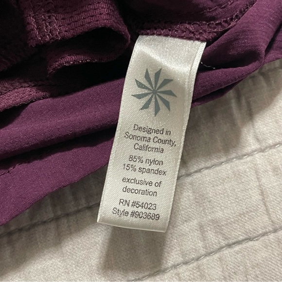 Athleta Ripstop Activewear Skort in Sangria **Read Description - Picture 8 of 12